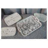 L4 - Quantity of Plastic Serving Dishes Assorted l
