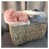 N2 - Large Woven Basket with Decorative Large wove
