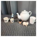 I3 - Ceramic Teapot, Cups, Figurines and Collectio