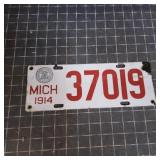 Mc - 1914 Michigan Porcelain License Pla Michigan