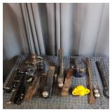 Q3 - Assorted Trailer Hitch Balls and Re Collectio