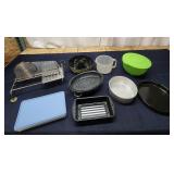 M5 - Kitchen Bakeware & Cookware Lot wit Assorted