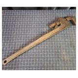 T4 - Ridgid 36" Heavy Duty Pipe Wrench Ridgid 36"