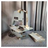 E3 - Delta 10-Inch Benchtop Band Saw wit Delta ben