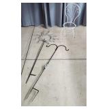 YD - Garden Stakes and Decorative Plant Collection