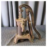 T4 - Antique Cast Iron Hand Water Pump w Cast iron