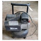 Linden, MI - - Central Pneumatic 2 HP Pa Central P