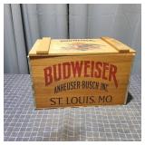 Q2 - Budweiser Anheuser-Busch Wooden Bee Wooden Bu