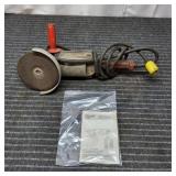 T4 - Milwaukee Heavy Duty 9" Sander/Grin Milwaukee