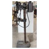 T1 - Floor Standing Drill Press with Bal Floor sta