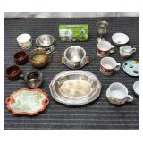 E2 - Assorted Kitchen Serveware and Coll Mixed lot