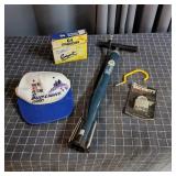 E3 - Sargent 64 Crayons, Bud Light Hat, Mixed lot