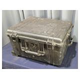 Q3 - Pelican 1620 Heavy-Duty Protective Pelican 16