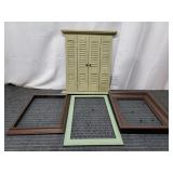 M3 - Decorative Shutter Mirror Cabinet w Wall-moun