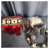 G3 - Christmas Decor Lot with Wreath, Ca Assorted