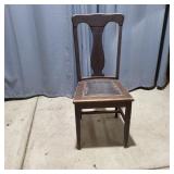 L1 - Oak T-Back Dining Chair with Leathe Solid oak