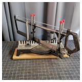 F2 - Manual Miter Saw with Adjustable An Manual mi