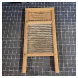 T1 - Columbus Washboard Co. Dubl Handi T Small was