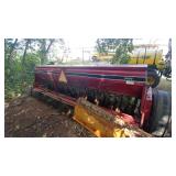 International 5100 Drill