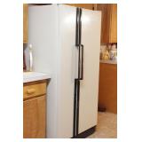 Kenmore side-by-side refrigerator/freezer