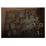 approx. 24 Belt Buckles
