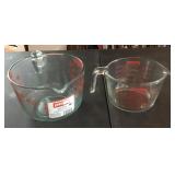 2 Pyrex measuring cups