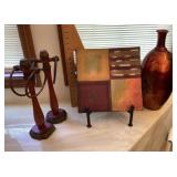 Bathroom decor items + towel hangers