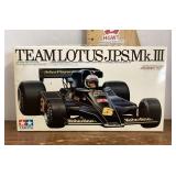 Team Lotus race car model kit