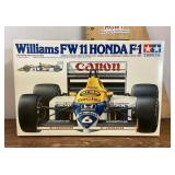 Williams FW11 Honda race car model kit