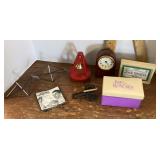 Collectible and decor cleanup lot