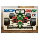 Benetton Ford B188 race car model kit