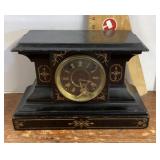Mantel clock