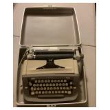 Portable typewriter