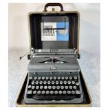 1941 Royal DeLuxe portable typewriter