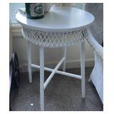 23" round white wicker table 30" tall