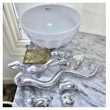 7 pewter figures, brass ashtray, mixing bowl