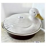 Hall casserole with duck lid