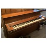 Melodigrand spinet piano