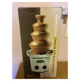 Chocolate fondue fountain