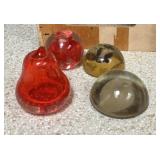 4 art glass paperweights