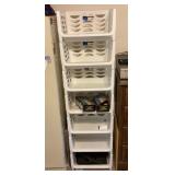 Stacking bins