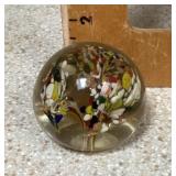 Art glass sphere paperweight