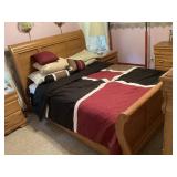 Queen size sleigh bed