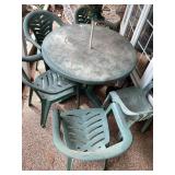 40" plastic patio table and 5 chairs