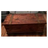 Blanket chest