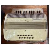 Frontline accordion with box