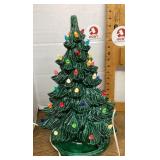 Ceramic Christmas tree--works