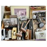 3 flats of desk accessories