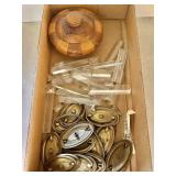 Flat with crystal prisms, wood box,
