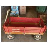 Radio Town & Country red wagon